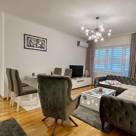 Apartman Nejra Tuzla Eksteriør billede