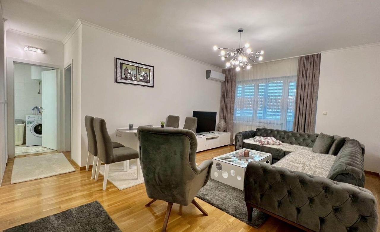 Apartman Nejra Tuzla Eksteriør billede